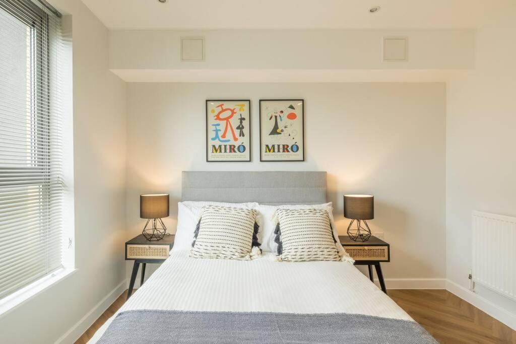 Executive 2Br Apartment Next To Station + Parking Cambridge  Exterior photo